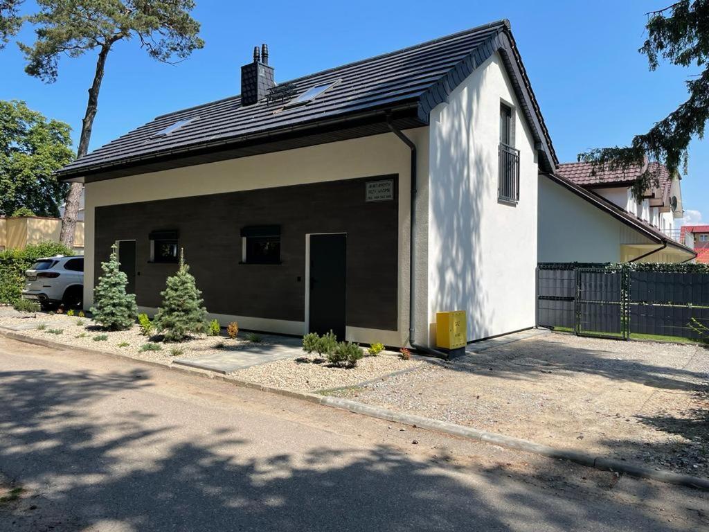 Apartamenty Przy Parku -150M Od Plazy Дарволко Екстериор снимка